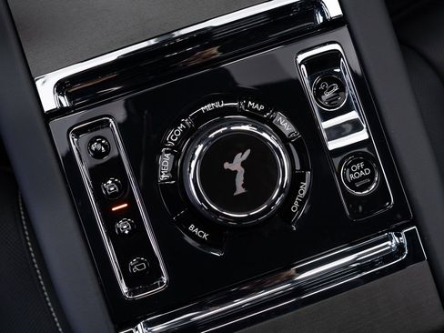 Certified 2024 Rolls-Royce Cullinan image 41