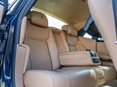 Used 2016 Rolls-Royce Ghost image 33