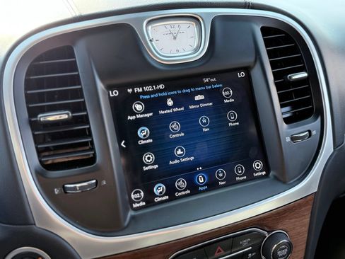 Used 2018 Chrysler 300 C w/ Safetytec Plus Group RWD image 42