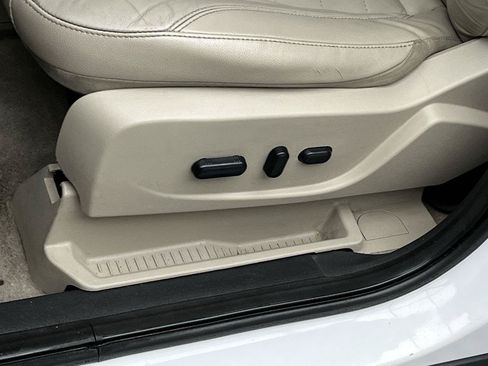 Used 2013 Ford Escape SEL FWD image 11