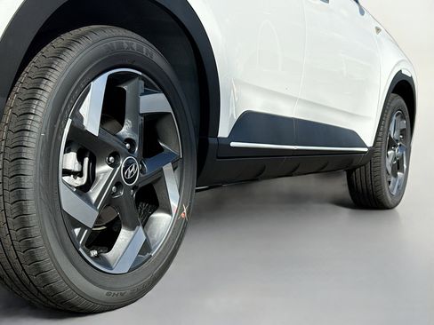 New 2026 Hyundai Venue SEL image 14