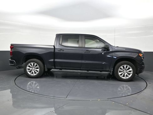 Used 2023 Chevrolet Silverado 1500 Custom RWD image 6