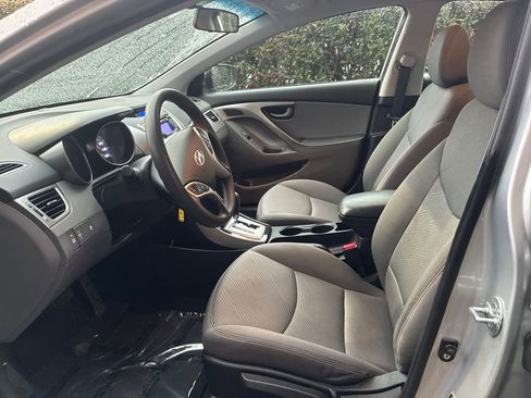 Used 2012 Hyundai Elantra GLS w/ Preferred Pkg 3 image 10
