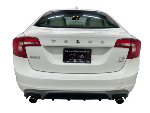 Used 2017 Volvo S60 T5 Dynamic image 5