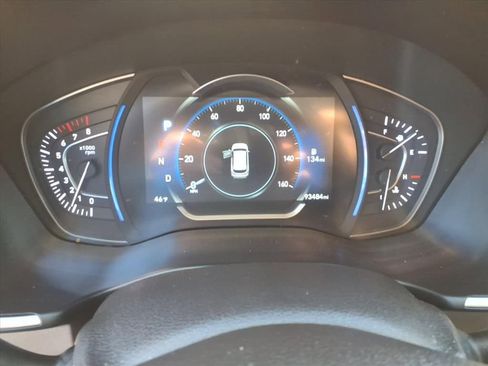 Used 2020 Hyundai Santa Fe Limited image 28