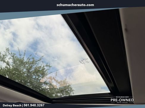 Used 2019 Jeep Cherokee Limited FWD image 15