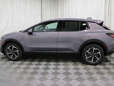 New 2026 Chevrolet Equinox EV LT image 37