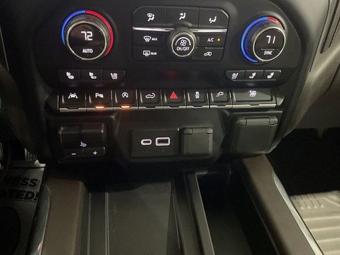 Used 2019 Chevrolet Silverado 1500 LTZ w/ LTZ Plus Package image 19