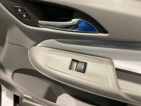 Used 2023 Chevrolet Bolt EUV Premier w/ Sun & Sound Package FWD image 12