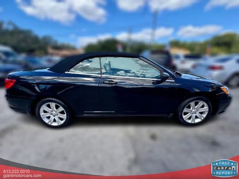 Used 2012 Chrysler 200 Touring image 4