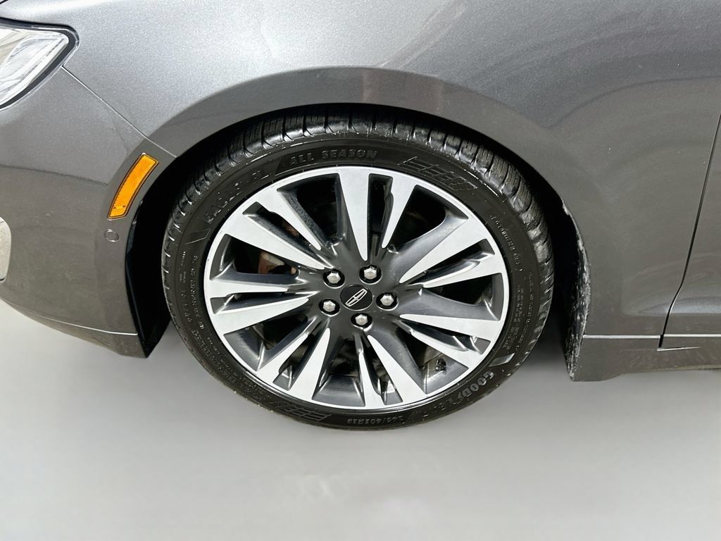 Used 2019 Lincoln MKZ Reserve w/ Luxury Package FWD image 8