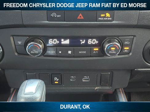 Used 2023 Nissan Frontier PRO-4X w/ Technology Package AWD/4WD image 13