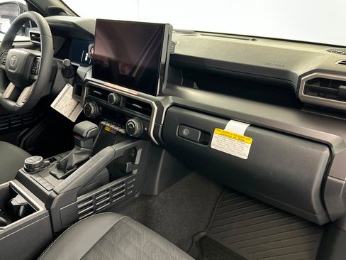New 2026 Toyota 4Runner TRD Off-Road Premium AWD/4WD image 24