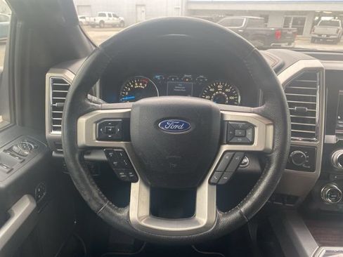 Used 2015 Ford F150 Platinum w/ Equipment Group 701A Luxury AWD/4WD image 15