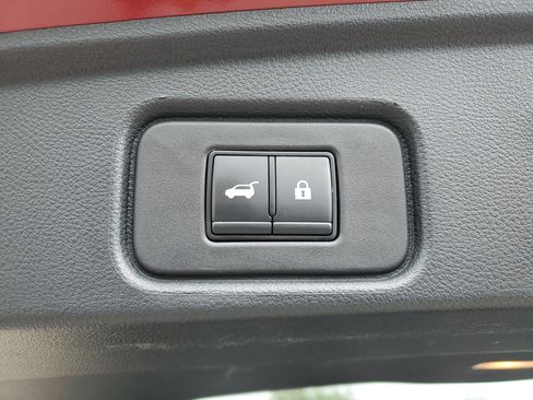 Certified 2023 Nissan Pathfinder SL image 8