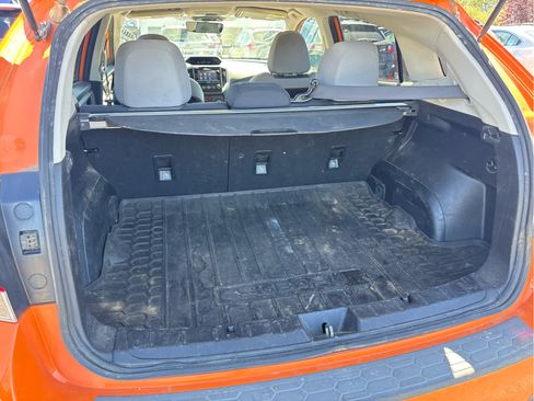 Used 2018 Subaru Crosstrek 2.0i Premium AWD/4WD image 9
