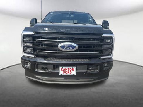 New 2025 Ford F250 Platinum w/ FX4 Off-Road Package image 8