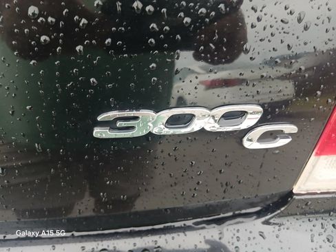 Used 2017 Chrysler 300 C AWD/4WD image 14