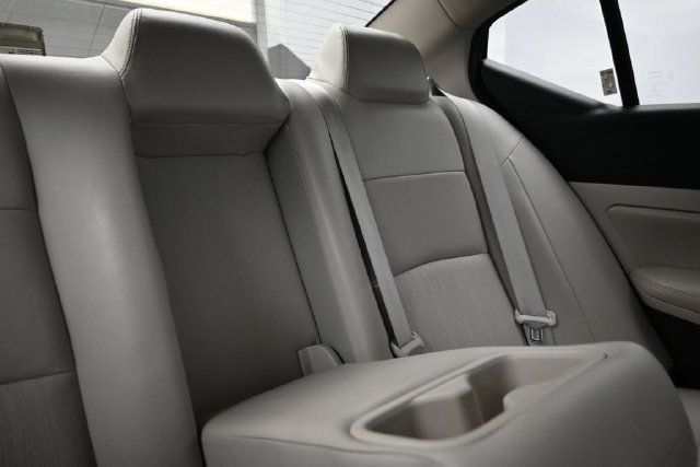 Used 2021 Nissan Altima 2.5 SL FWD image 14