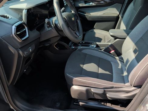 Used 2025 Chevrolet TrailBlazer LT AWD/4WD image 15