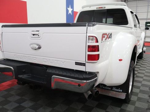 Used 2016 Ford F350 Lariat w/ Lariat Interior Package AWD/4WD image 19