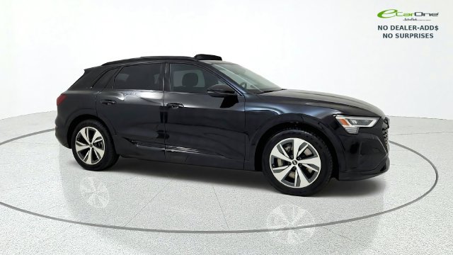 Used 2024 Audi Q8 e-tron Premium AWD/4WD image 10