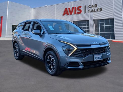 Used 2024 Kia Sportage LX image 3