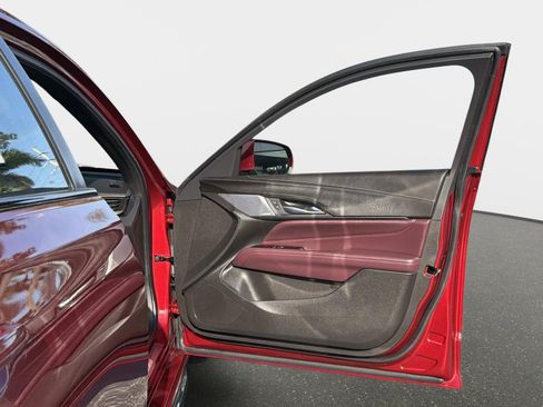 Used 2022 Cadillac CT4 V w/ Technology Package image 24