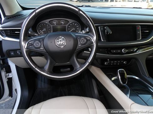 Used 2019 Buick Enclave Essence FWD image 14