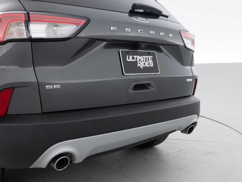 Used 2020 Ford Escape SE FWD image 17