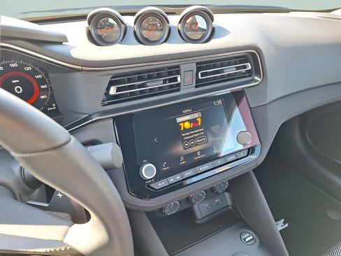 Used 2025 Nissan Z Sport w/ Floor Mat Package image 12