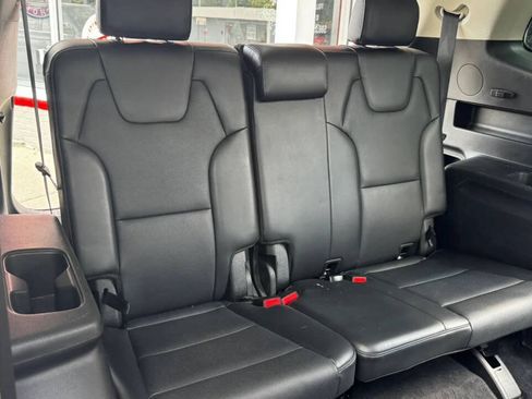 Used 2020 Kia Telluride S w/ S 8 Passenger Seating Package FWD image 24