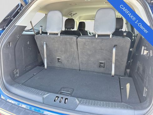 Used 2022 Ford Explorer XLT w/ Equipment Group 202A AWD/4WD image 40