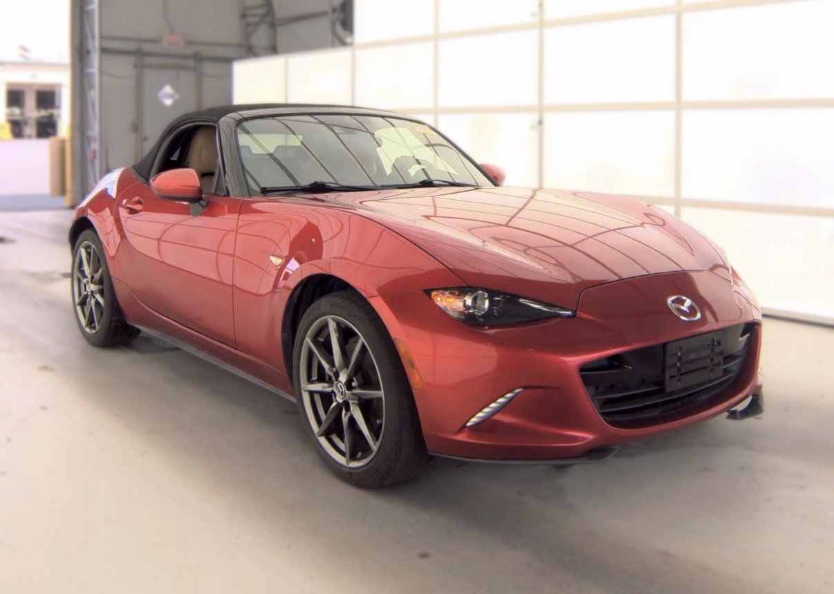 Used 2016 MAZDA MX-5 Miata Grand Touring RWD image 4