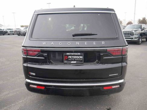 Used 2024 Jeep Wagoneer Series III image 20