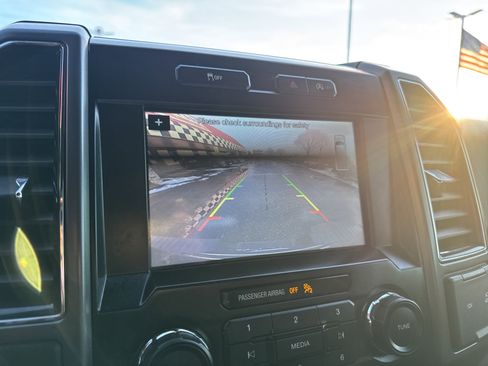 Used 2017 Ford F150 XLT w/ Equipment Group 302A Luxury image 28