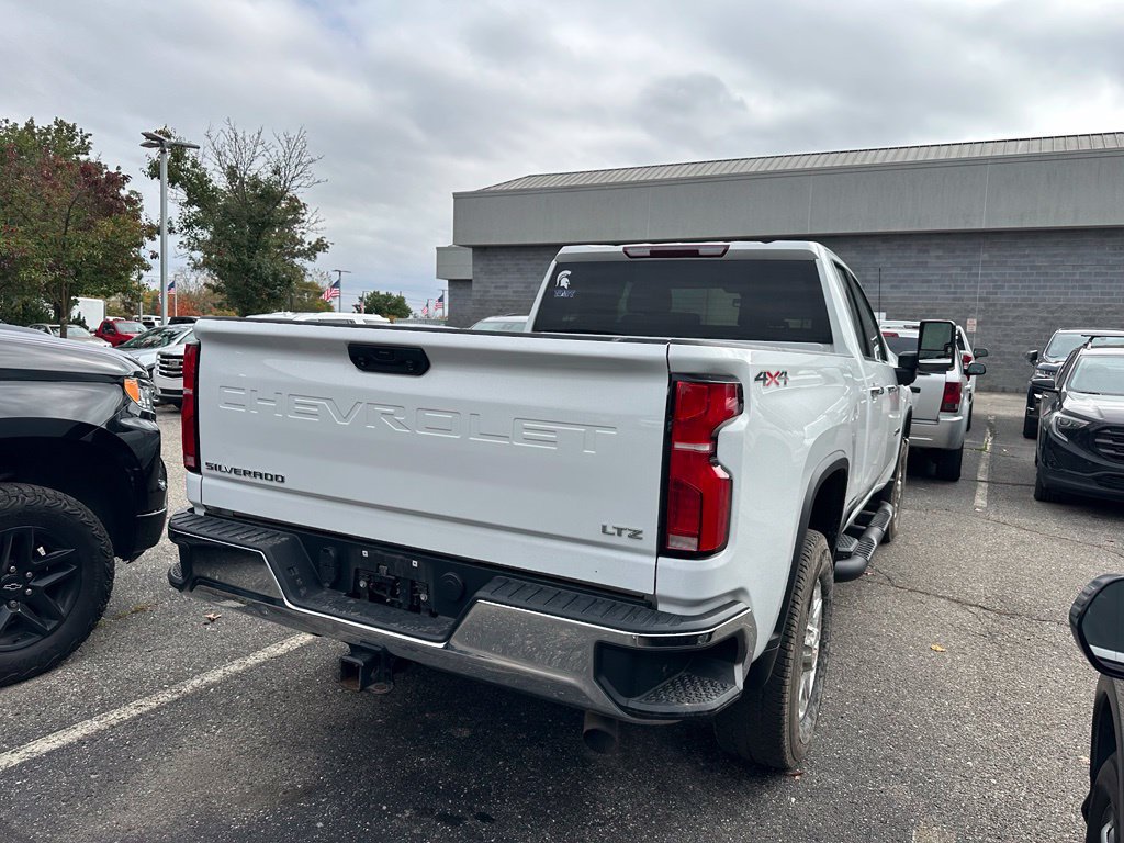 Used 2024 Chevrolet Silverado 2500 LTZ w/ LTZ Convenience Package AWD/4WD image 17
