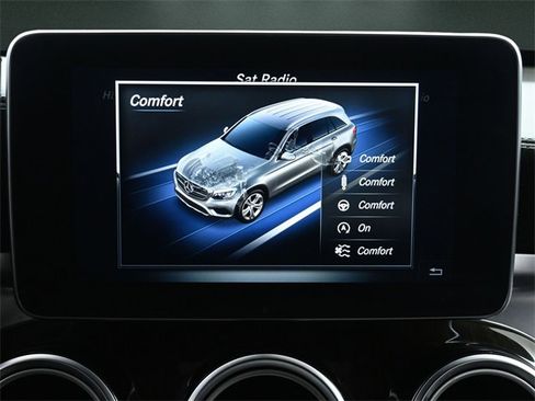 Used 2018 Mercedes-Benz GLC 43 AMG 4MATIC image 35