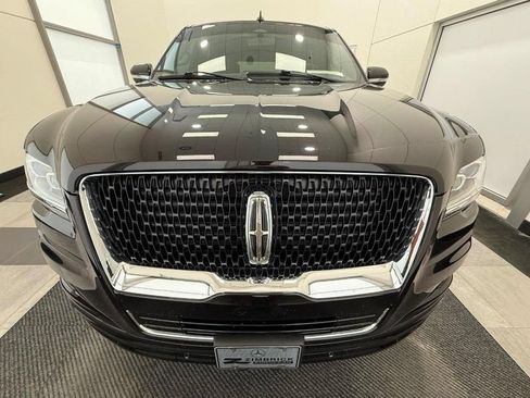 Used 2024 Lincoln Navigator Reserve AWD/4WD image 7