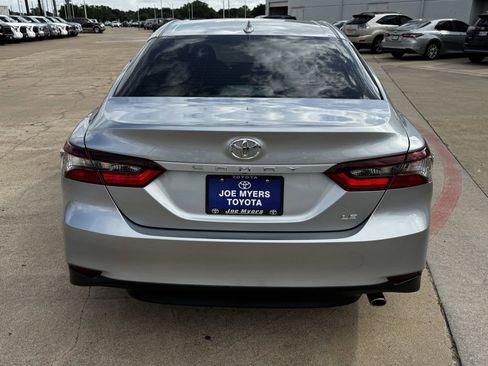Used 2024 Toyota Camry LE FWD image 8