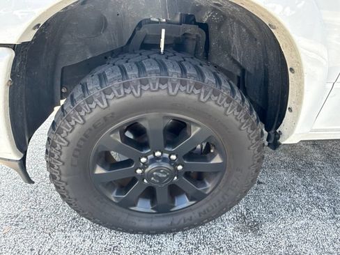 Used 2019 RAM 2500 Laramie AWD/4WD image 18