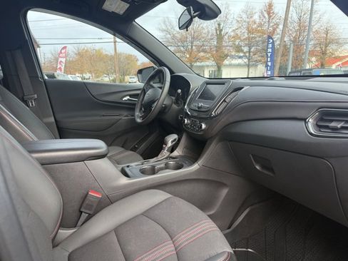 Used 2022 Chevrolet Equinox RS w/ LPO, Floor Liner Package image 41
