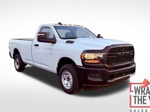 Used 2024 RAM 2500 Tradesman image 9
