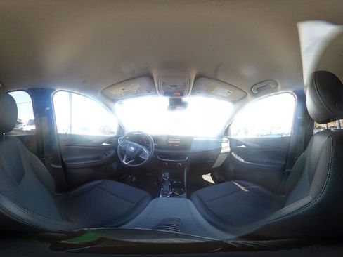 Used 2025 Buick Encore GX Preferred FWD image 41