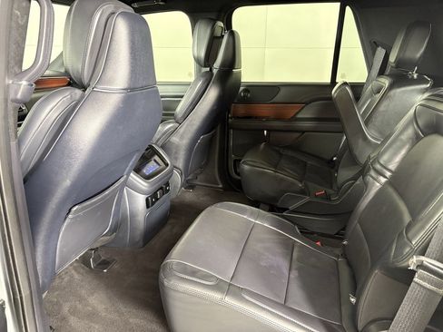 Used 2023 Lincoln Navigator Reserve image 41