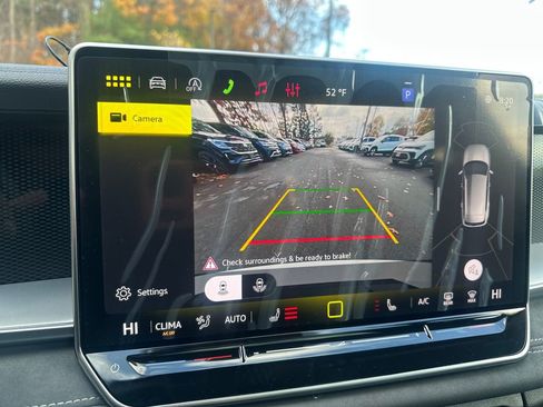 New 2026 Volkswagen Tiguan SE image 10