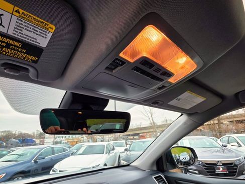 Used 2019 Toyota Highlander XLE image 45