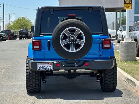 Certified 2022 Jeep Wrangler Unlimited Sahara AWD/4WD image 9
