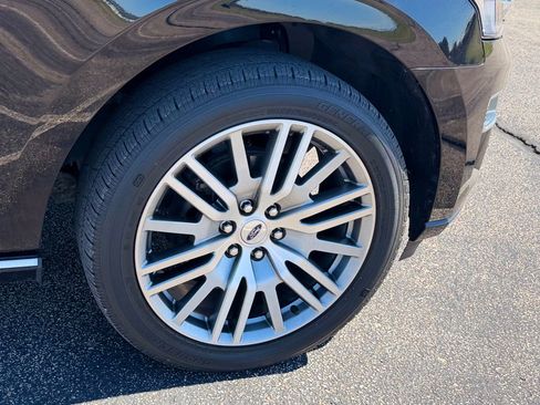 Certified 2022 Ford Expedition Platinum image 18