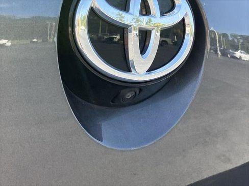 Certified 2025 Toyota Corolla SE image 10